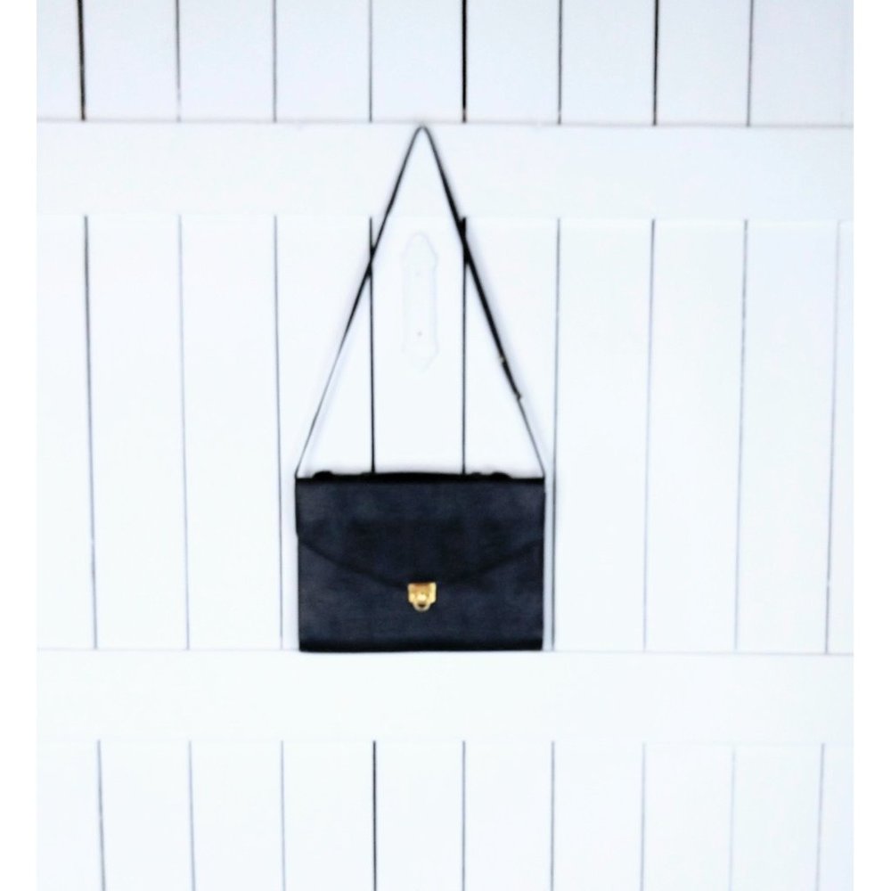 Black faux leather crocodile print vintage envelope purse